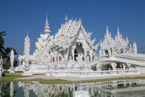 The white Temple | Wat Rong Khun - Arch2O.com