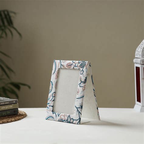 White Fabric Embellished Handmade Photo Frame (8 x 6 in)