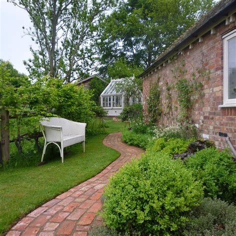 Garden Design Ideas, Inspiration & Images | Houzz - December 2025 | Houzz