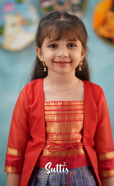 Izhaiyini-Navy Blue and Red Organza Top and Skirt – Ivalinmabia