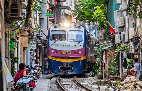 Hanoi vs Ho Chi Minh City: which should you visit first? | Rough Guides