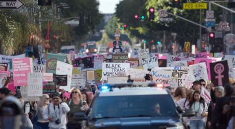 Singer-Activist Annie Lennox Celebrates Women's Day With A Special ...