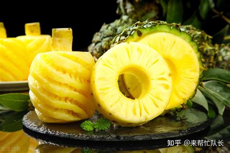 凤梨和菠萝一样吗 能不能直接吃是关键 — 水果百科吧