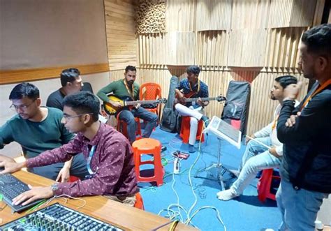 Retro Mix Band records a song at the Sound Recording Studio of ...