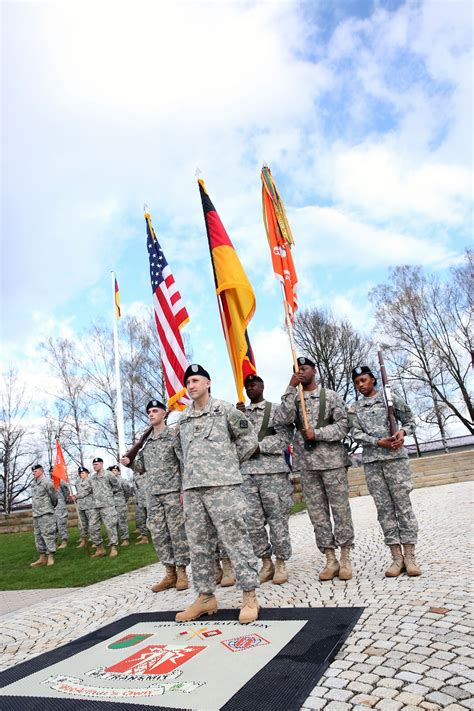 52nd Signal Battalion "MacArthur's Own" hosts change of responsibility ...