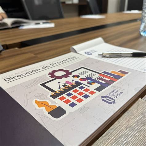 ~ English version below > Tuve el honor de asistir a la exposición del ...