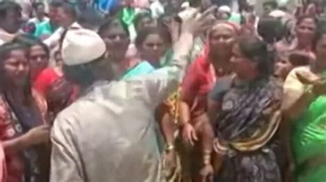 2 killed, 6 injured in communal clashes in Karnataka's Koppal; Section ...