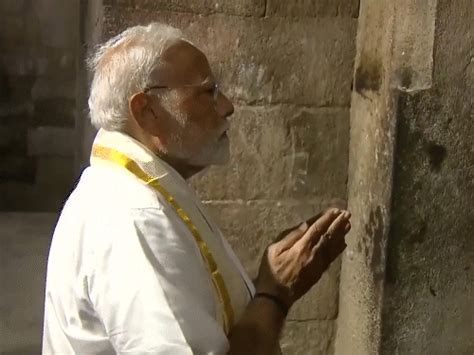PM Modi worships at Gangaikonda Cholapuram temple in Tamil Nadu