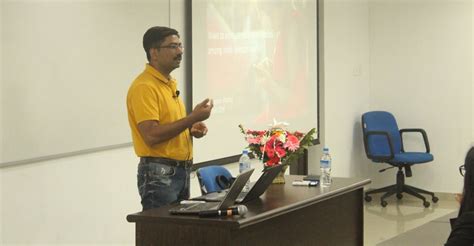 Rajnish Sharma Classes Laptop Classes 的图像结果