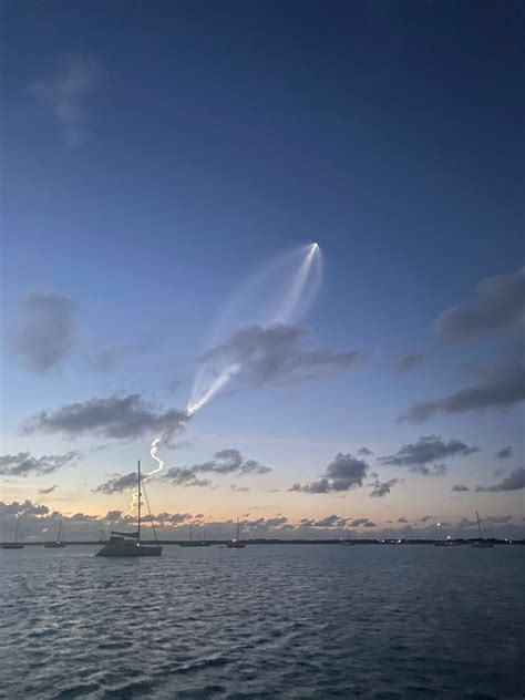 Boat days, BBQ, storms, and a Starlink launch – Sailing Oestara
