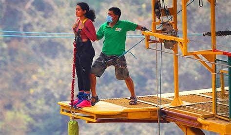Bungee Jumping In Gurgaon - Book Now @ Rs.1599 (21% off)