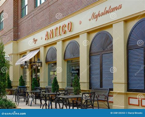 Antico Pizza at Avalon editorial stock photo. Image of avalon - 338120353