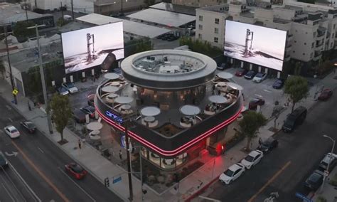 EV Brand Diner Concepts : Tesla Diner