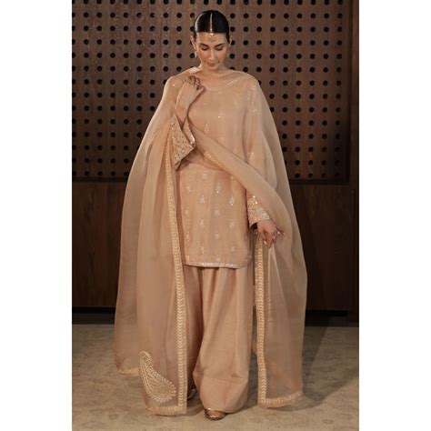 SHEERCHAI OUTFIT | DYOT | Eid Festive' 25 – Chaand Tara