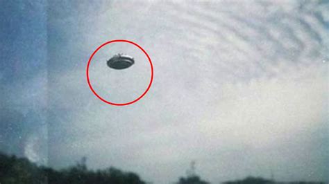 The Strange UFO Encounters | UFO Caught On Tape | Famous UFO Cases ...
