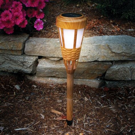 Eveready 2-Pack 3-Lumen 0.3-Watt Glossy Solar LED Outdoor Path Light ...