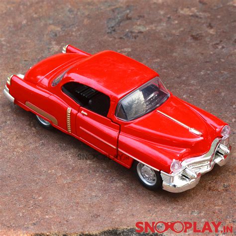 Buy Vintage Sedan Diecast Car Scale Model (1:32 Scale) - Assorted ...