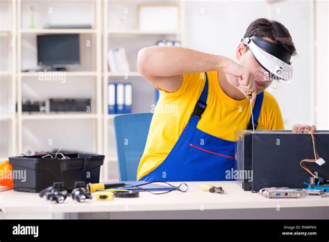 Computer Repair Training 的图像结果