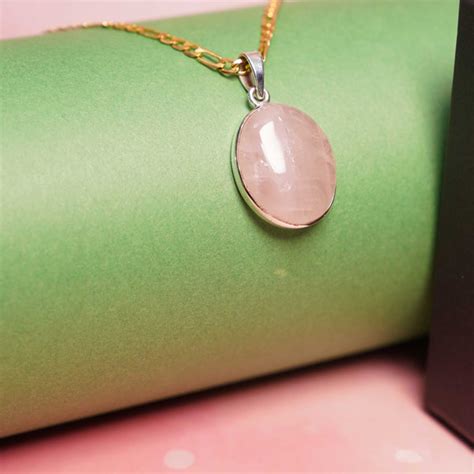 Rose Quartz Pendant (Pure Silver 95%, 1 inch) – Art of Healing