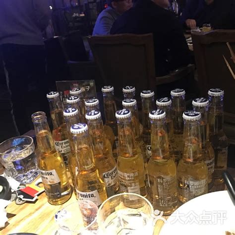 供应330ml500ml棕色玻璃瓶啤酒瓶精酿啤酒空瓶冰酒红酒瓶饮料瓶-阿里巴巴