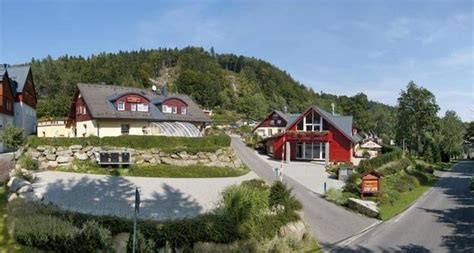 RESORT UKO (Bedrichov) - Guesthouse Reviews, Photos, Rate Comparison ...