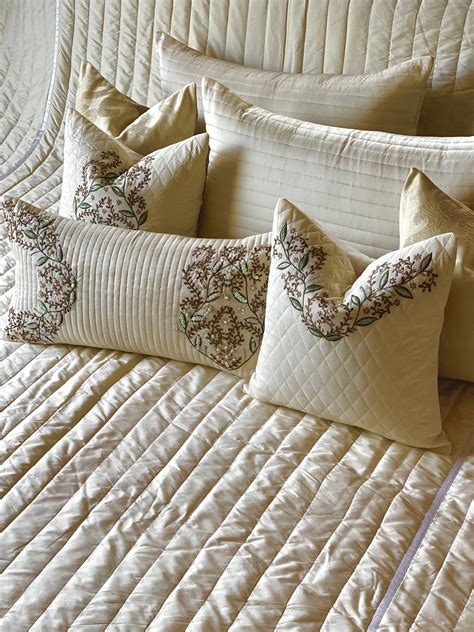 THE CREAM ELLA BEDDING SET – NEXUS BY UPASNA