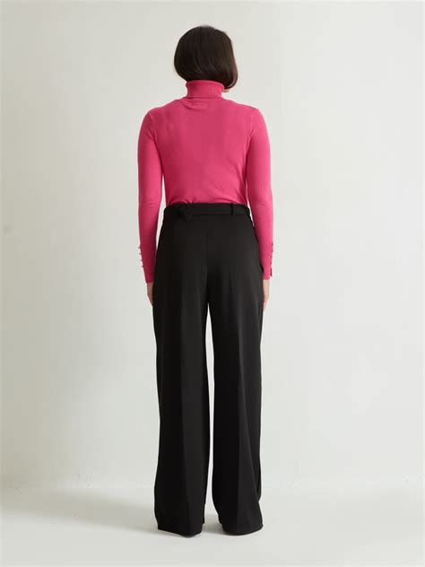 Fuchsia Turtle Pullover