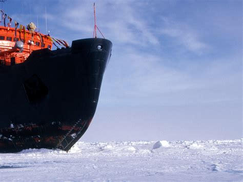 Russia's Ukraine War Prompts Arctic Rivalry in Setback for Climate ...