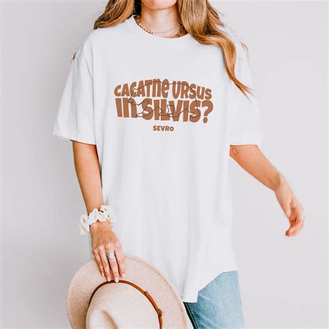 Red Rising Sevro Au Barca T-shirt, Cacatne Ursus in Silvis? Bear Sci-fi ...