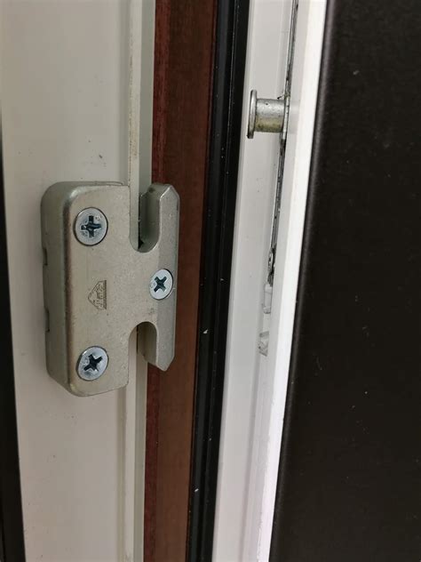 Install Window Security Pins 的图像结果