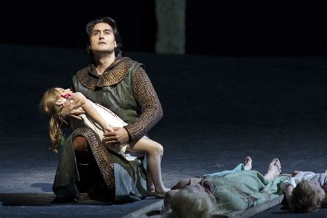 Macbeth Project: Macduff or Macbeth? Come on, people!