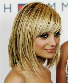 Shoulder Length Layered Bob Hairstyles With Bangs by 20 Shoulder Length Hairstyles Ideas Sheideas Shoulder Length Layered Bob Hairstyles With Bangs