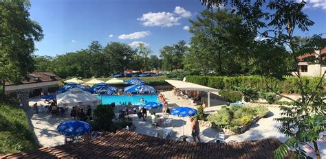 ATOS - VILLA AND RESTAURANT (Veliko Gradiste) - Villa Reviews, Photos ...