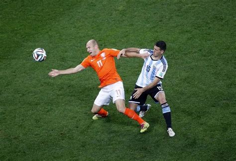 世界杯1/4决赛对阵：荷兰vs阿根廷，12月10日3点开打-直播吧