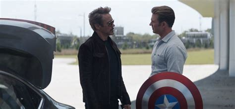 Doctor Doom vs Steve Rogers In Avengers: Doomsday? Chris Evan Secretly ...