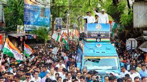 Lok Sabha polls: Irfan Pathan, ex-cricketer to campaign for brother ...