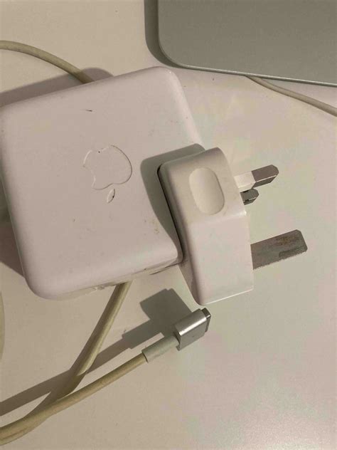 Looking For An Old Macbook Charger? Here Is The Future Proof Solution ...