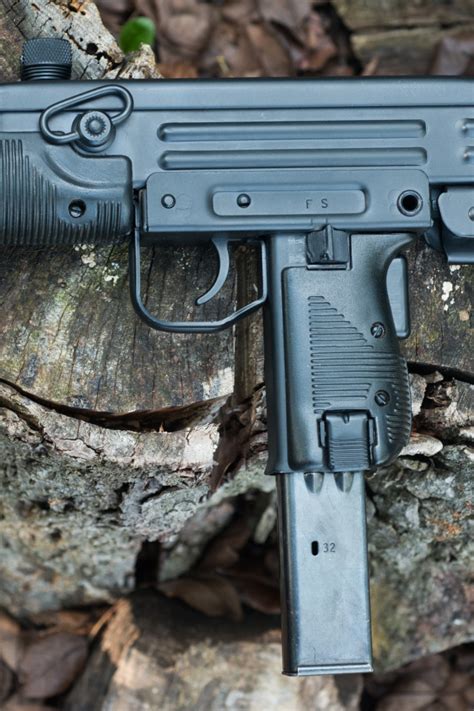 Download wallpaper macro, 9mm, gun machine gun, Model A, UZI, section ...