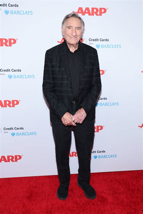 Judd Hirsch Net Worth - Wiki, Age, Weight and Height, Relationships ...