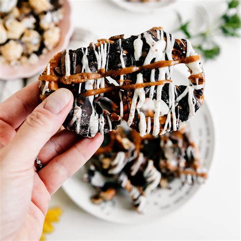 Snapklik.com : Funky Chunky Gourmet Popcorn, Chocolatey Popcorn ...