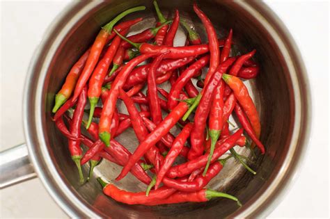 Cayenne Pepper Hot Sauce Recipe – Building Our Rez