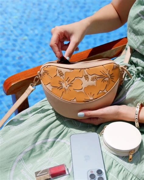 Scallop Crossbody - Leather with Laser-Cut Motifs Design – Fizzy Goblet