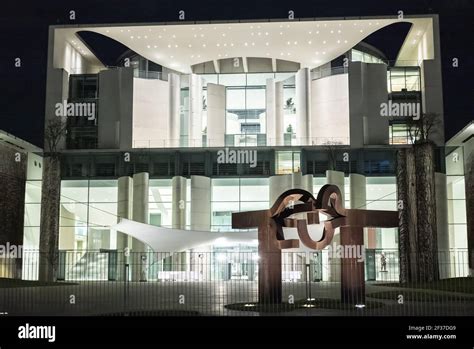 German Federal Chancellery in Berlin Stock Photo - Alamy