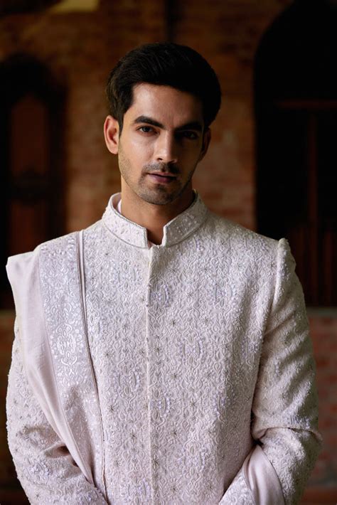Sherwani Set – Ankit V Kapoor