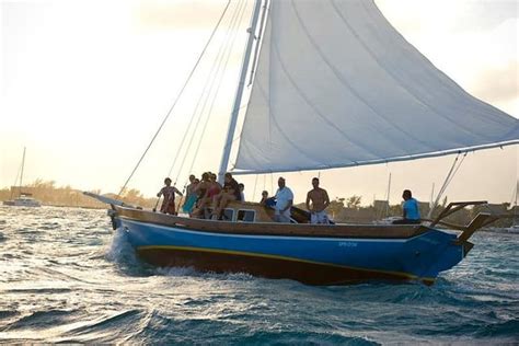 Ambergris Caye Sunset Sail Tour on the 40' Sirena Azul Sailboat in ...