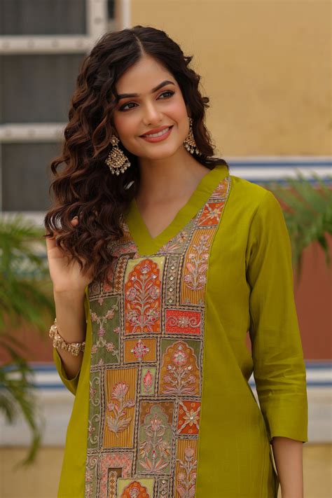 Buy Women's Embroidered Patchwork Kurta Set Online in India | Anayna