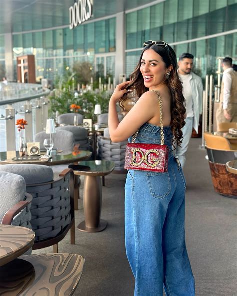 Farzana Naz | 🩵🩵 | Instagram