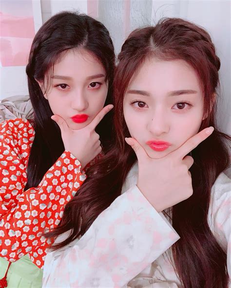 Fromis 9 Seoyeon & Nagyung | Idol, Gambar, Album mini