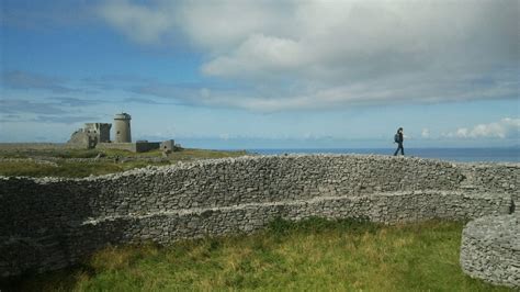 USC Scholarships and Outside Scholarships - Office of Overseas Studies