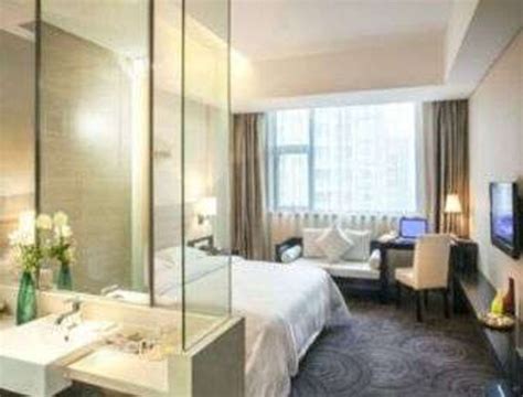 SUPER 8 HOTEL GUANGZHOU PANYU QIAO YI FA WALKING STREET - Hotel Reviews ...